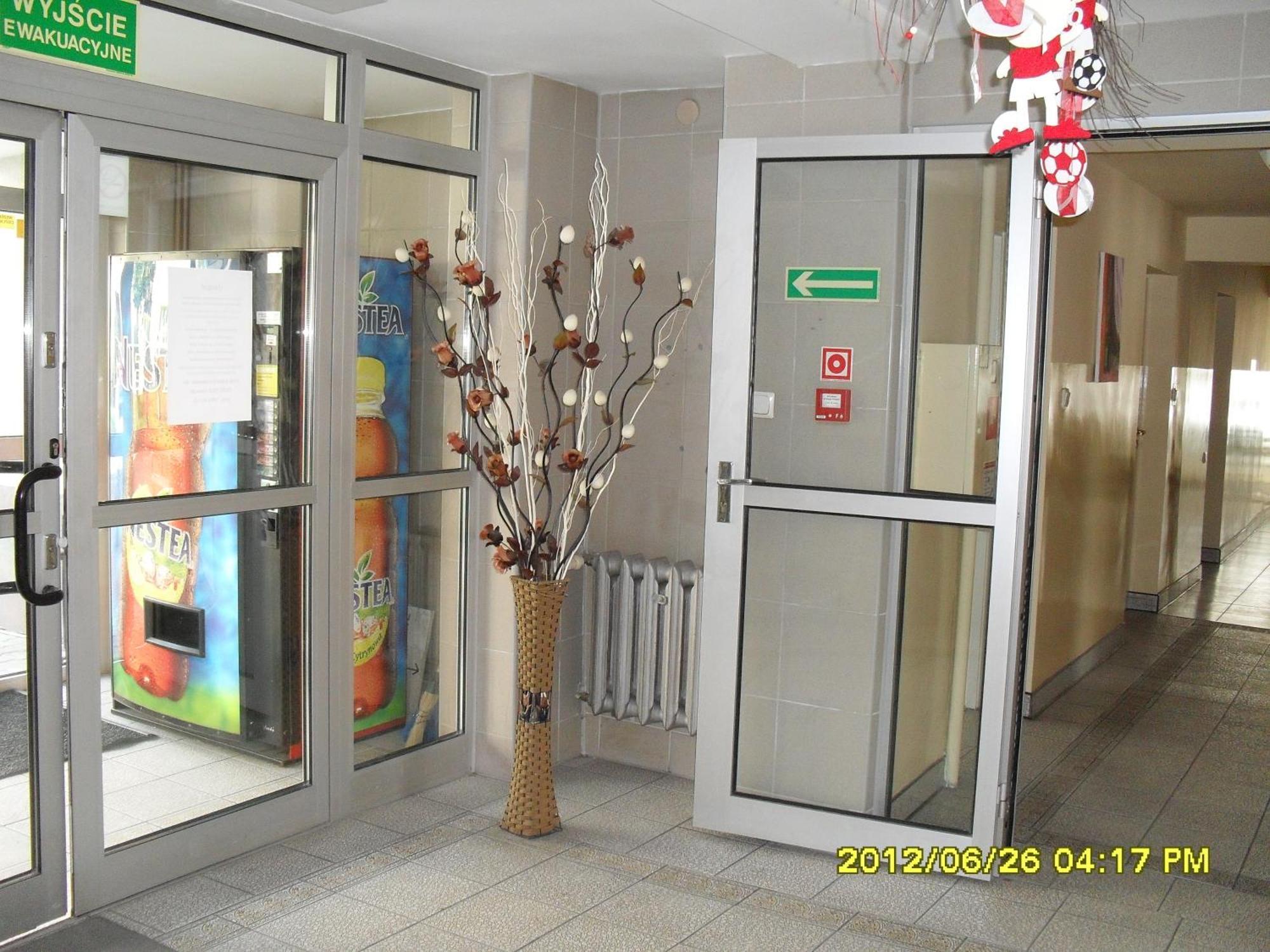 Dom Studencki Atol Hostel Krakow Bagian luar foto