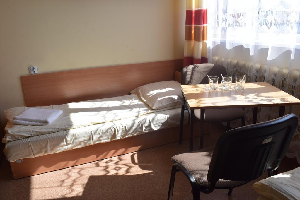 Dom Studencki Atol Hostel Krakow Bagian luar foto